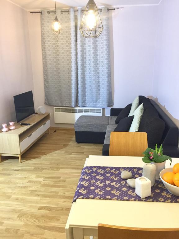 Suur-Ameerika Apartment ทาลลินน์ ภายนอก รูปภาพ